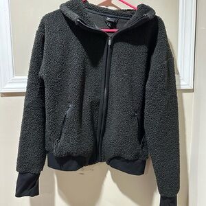 all in motion zip up‎